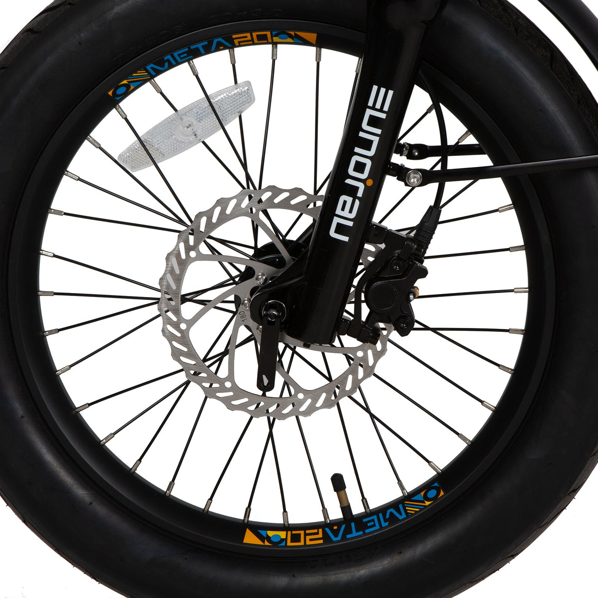 EUNORAU META Foldable front wheel shown on the bike