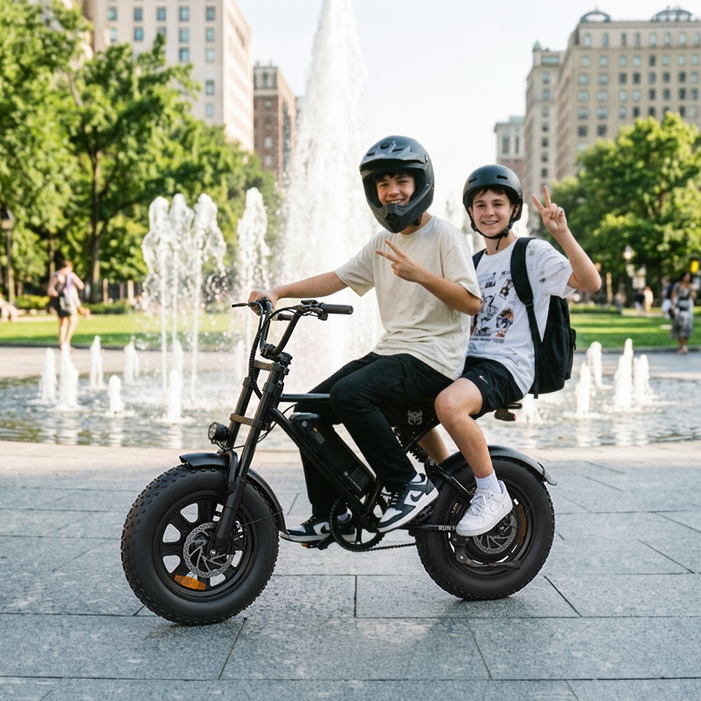 Cycrown Run Mini vintage moped e-bike gallery photo 6