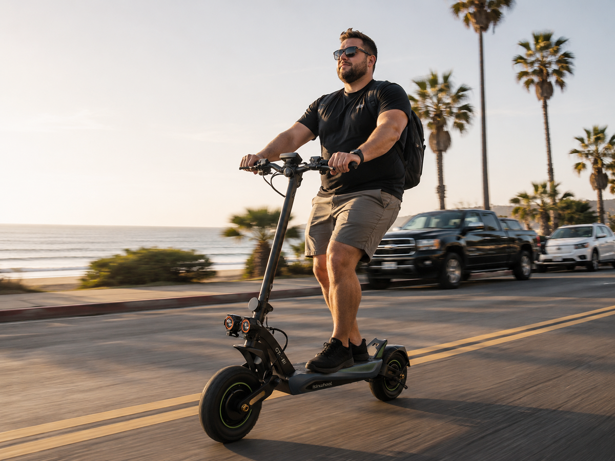 isinwheel GT4 Dual electric scooter front three-quarter view