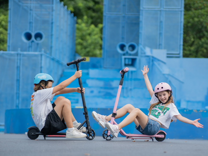 isinwheel S2 electric scooter for kids ages 6-14, front view