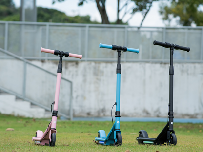 isinwheel S2 kids electric scooter folding design