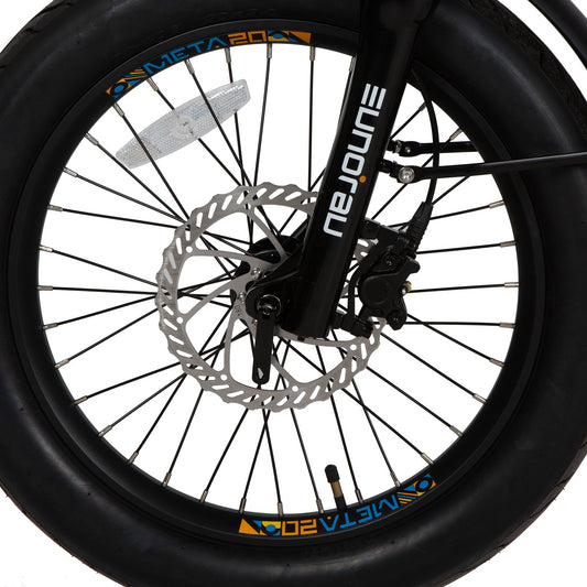 EUNORAU META Foldable front wheel shown on the bike